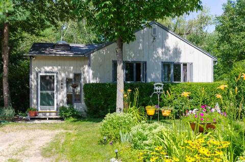 120 Colburn Rd
