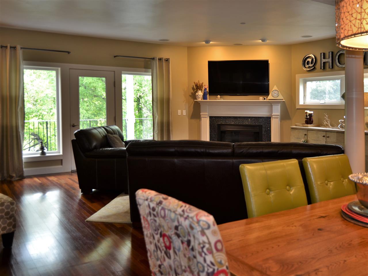 17 Riverfront Dr #9