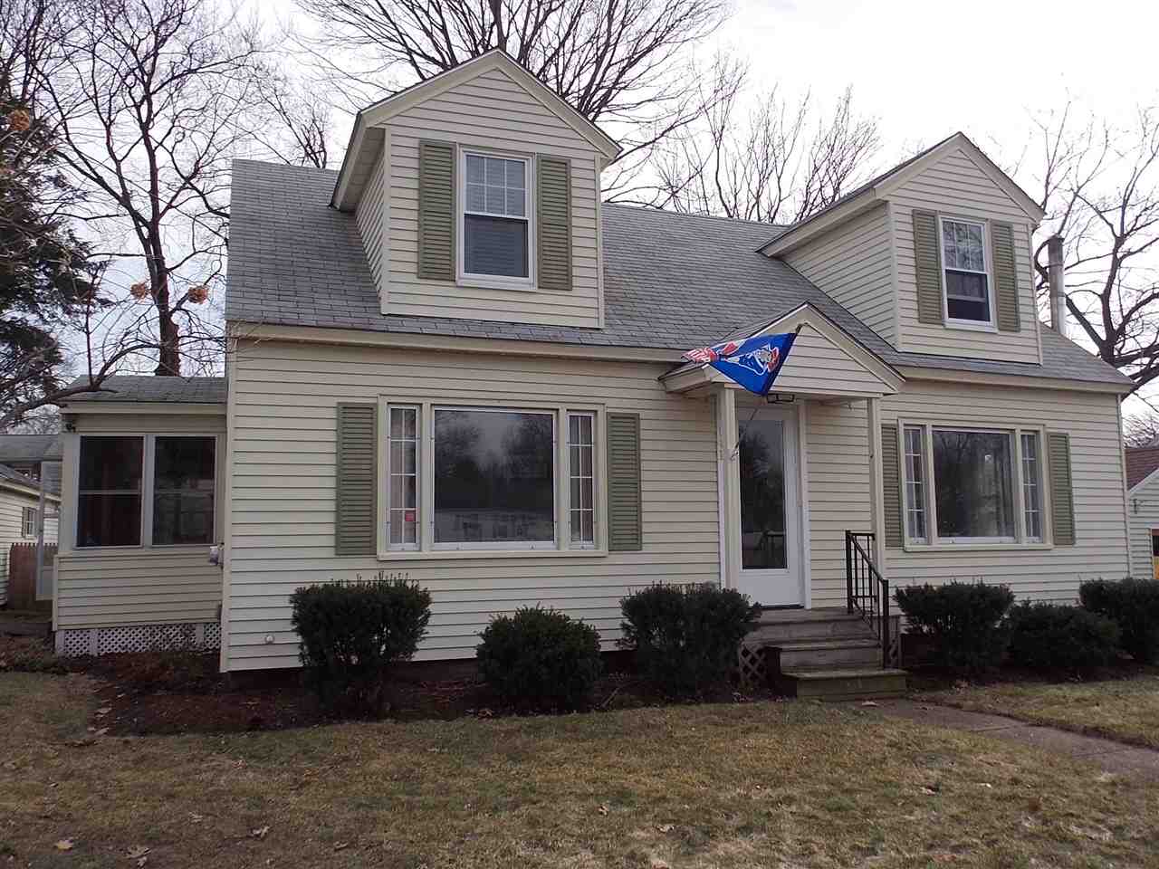 296 Webster St