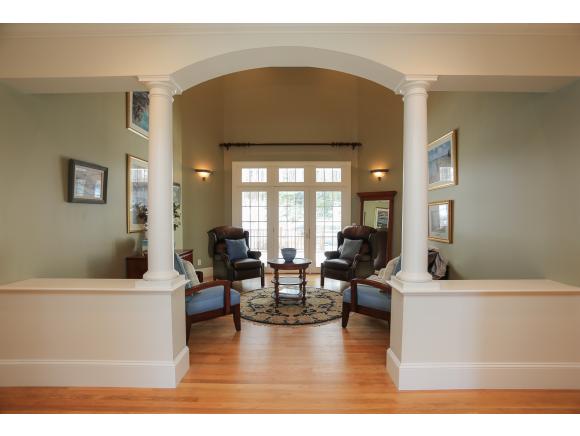 For Sale: 38 Suzanne Dr Bedford, NH 03110