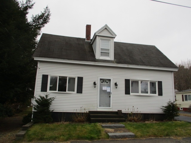 17 Edwards St
