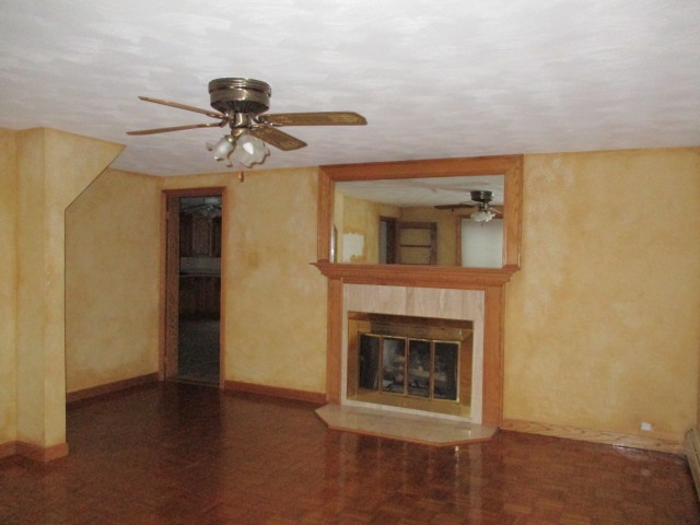 17 Edwards St