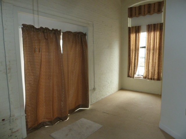100 Main St #M-18