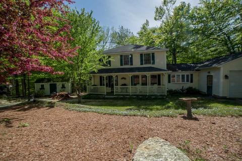 93 Irish Hill Rd
