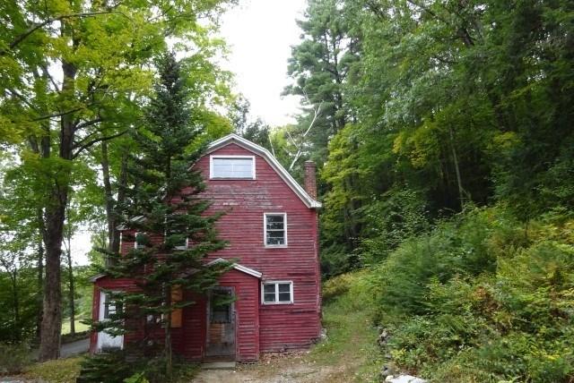 10 Greenlawn St