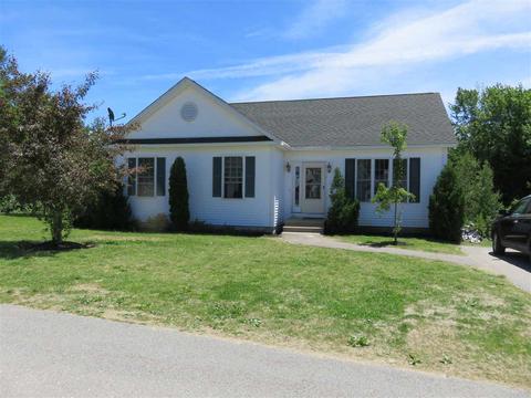 18 Carriage Hill Dr