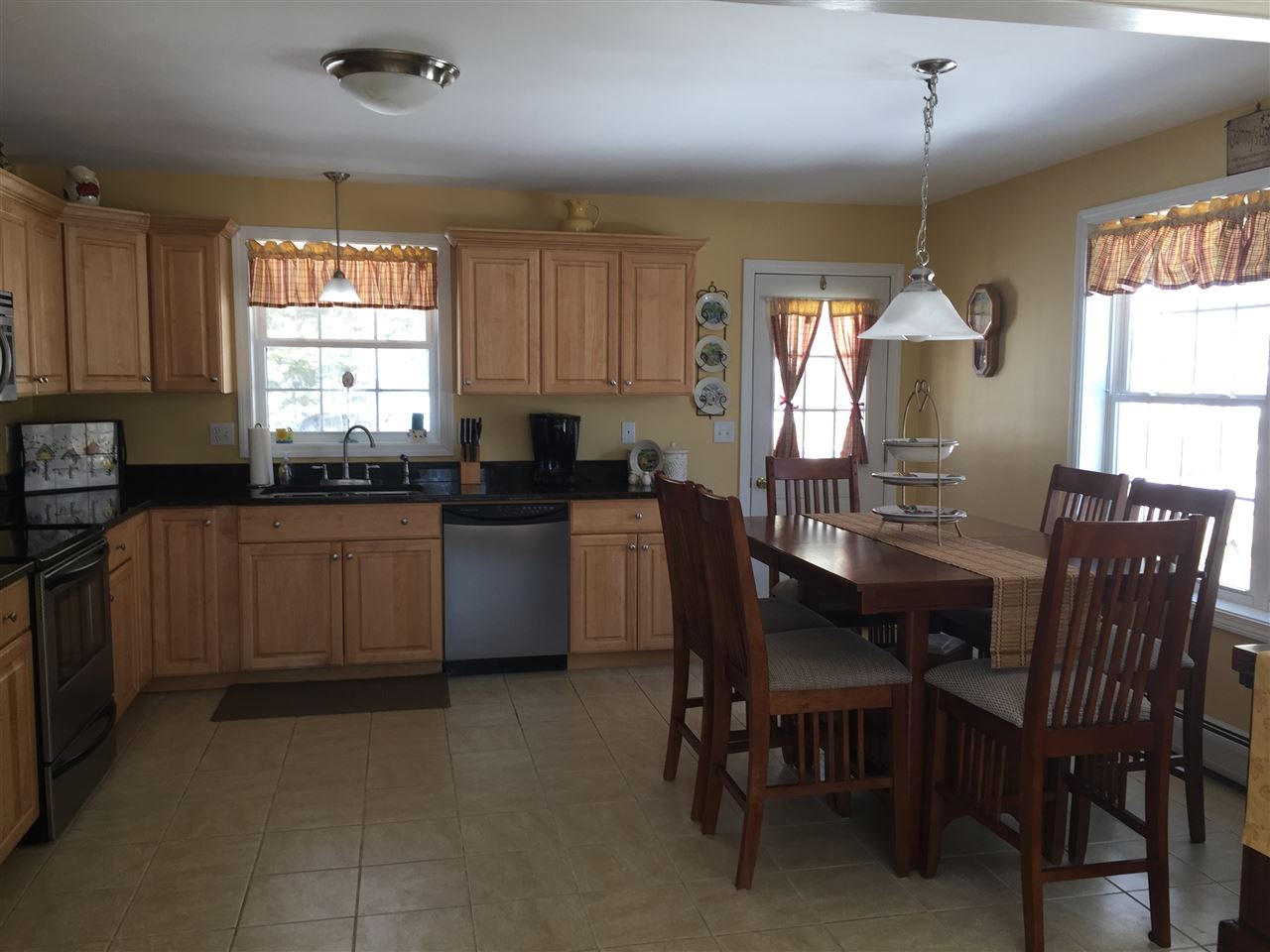 84 Jackson Dr