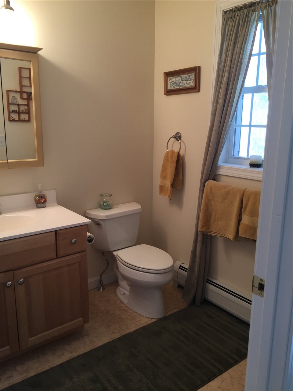 84 Jackson Dr