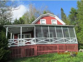 25 Edwards St
