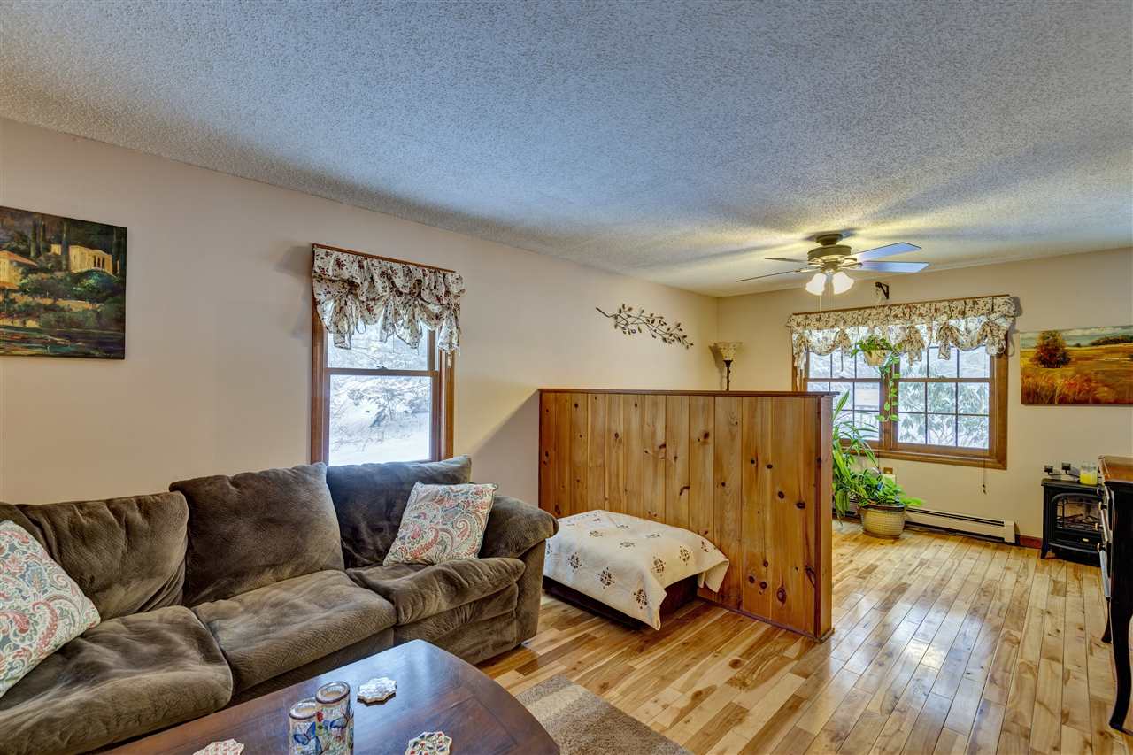 65 Wilcox Ln