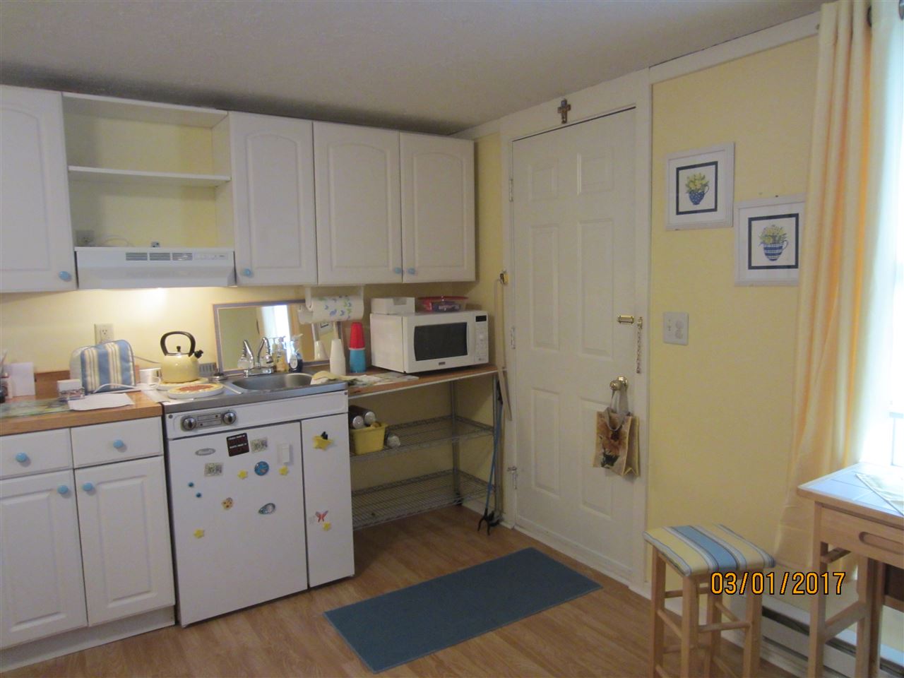 4 Viking St