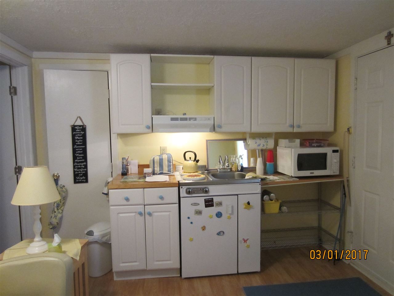 4 Viking St