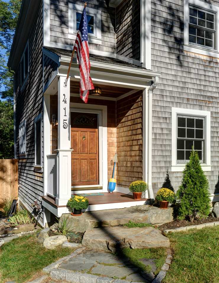 415 Brackett Rd