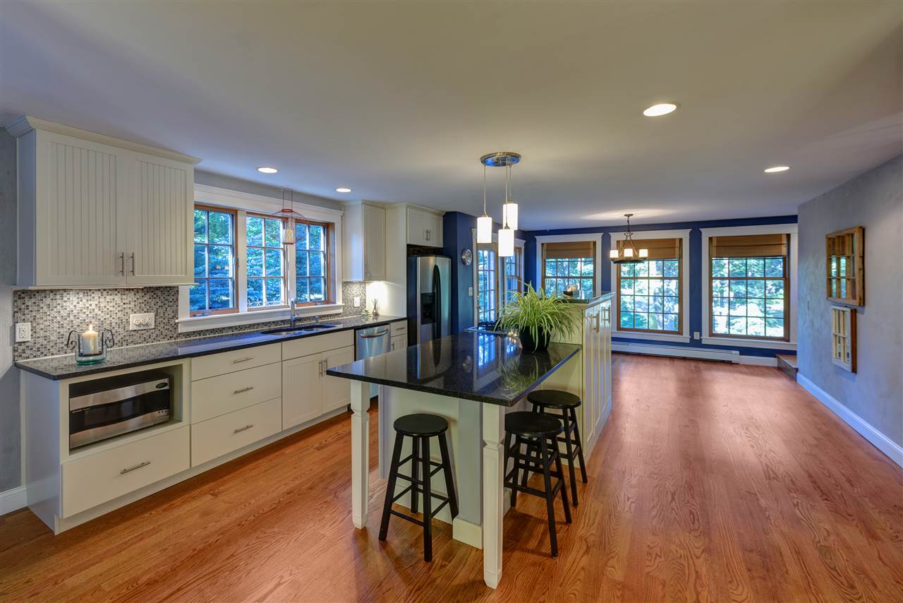415 Brackett Rd