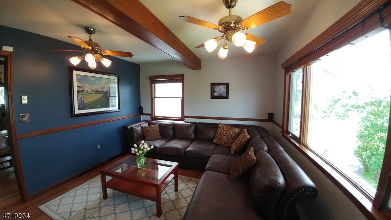 72 Ferncliff Rd