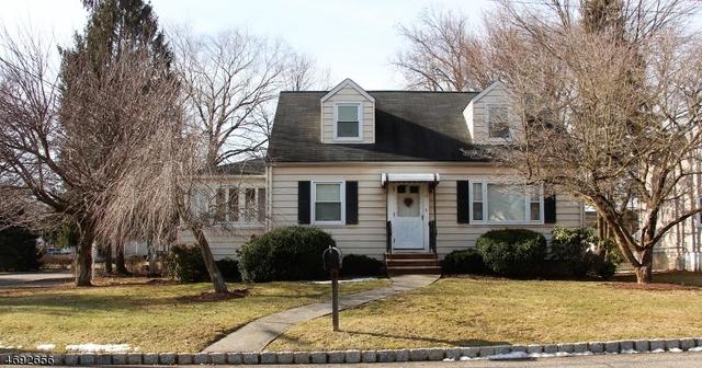 18 Spruce Ave