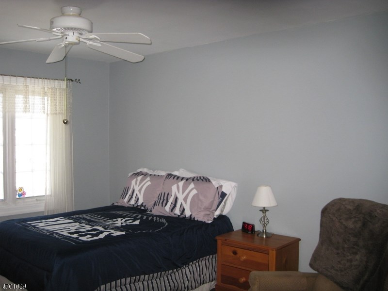 43 Carlos Dr