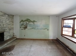 4 Duval Ct Fairfield, NJ 07004