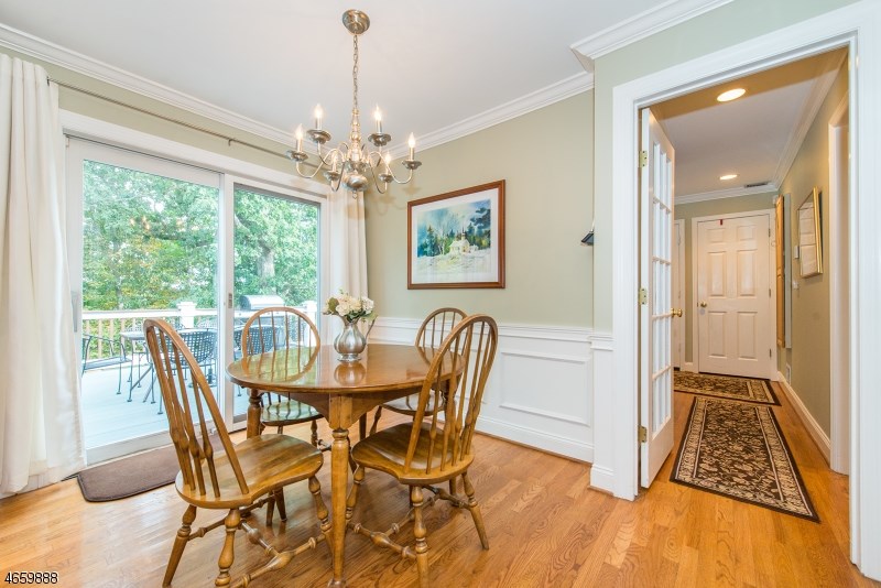 16 Puddingstone Dr