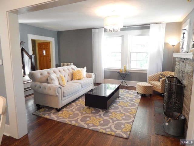 20 Elm Rd Caldwell, NJ 07006