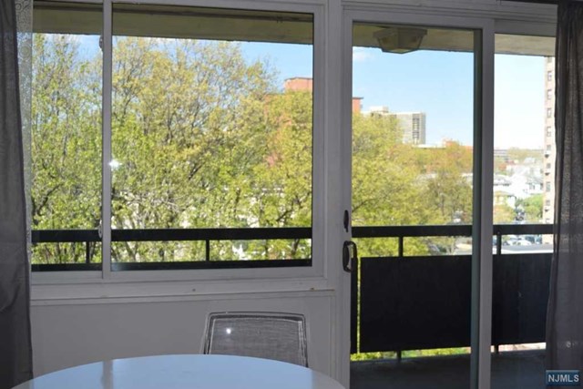 For Sale: 555 Gorge Rd #APT 6I Cliffside Park, NJ 07010