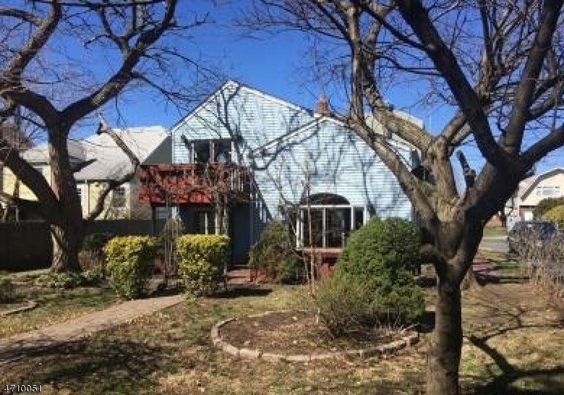 25 Aster Ln