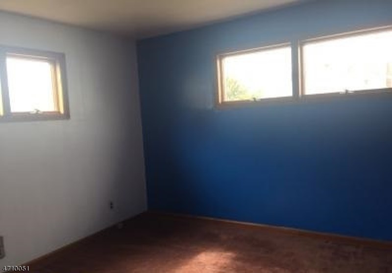 25 Aster Ln