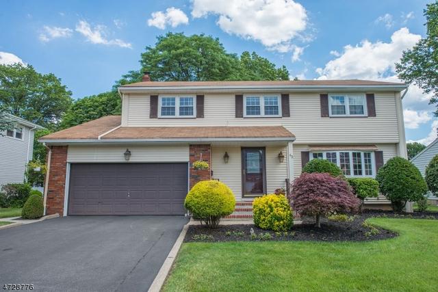 81 Woodlawn Ave