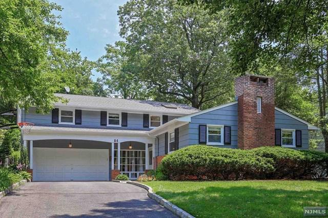 81 Woodlawn Ave