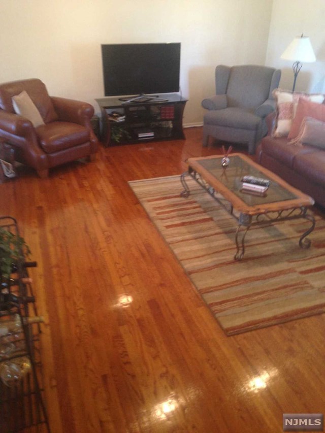 154 Rutgers Pl Clifton, NJ 07013