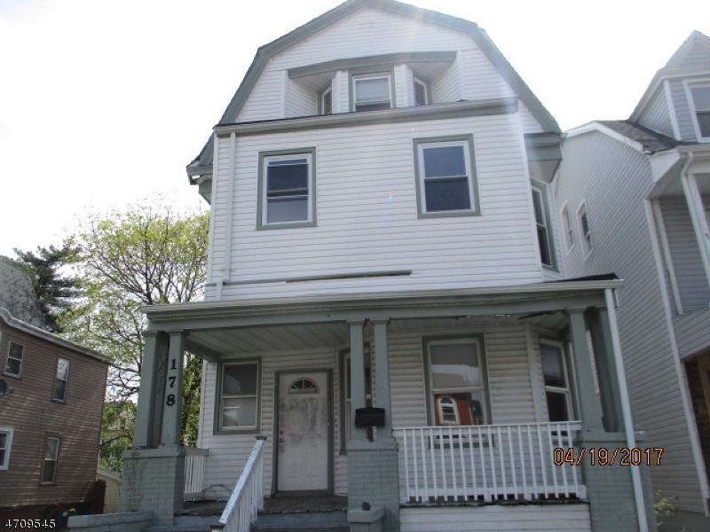 45 Bayview Ave