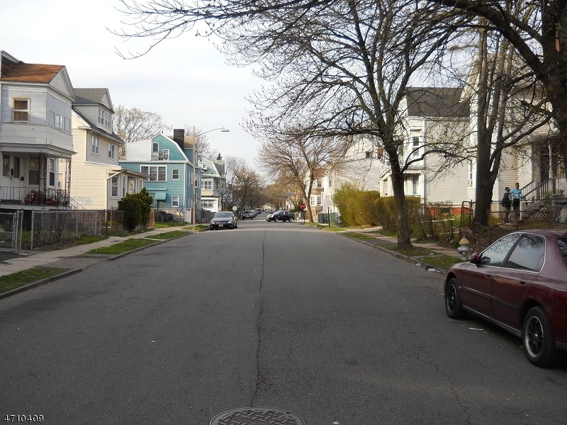 666 Springdale Ave