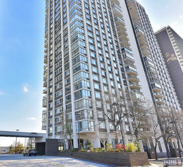 For Sale: 1600 Parker Ave #11A Fort Lee, NJ 07024