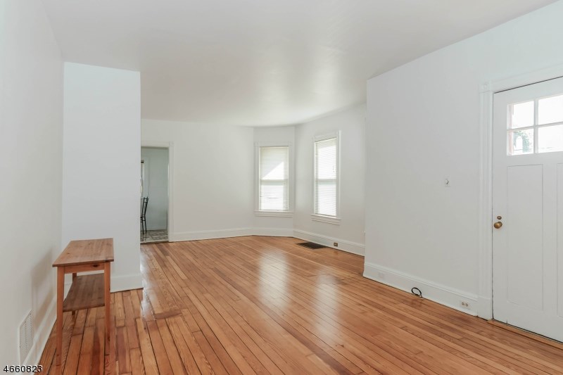 417 Center St