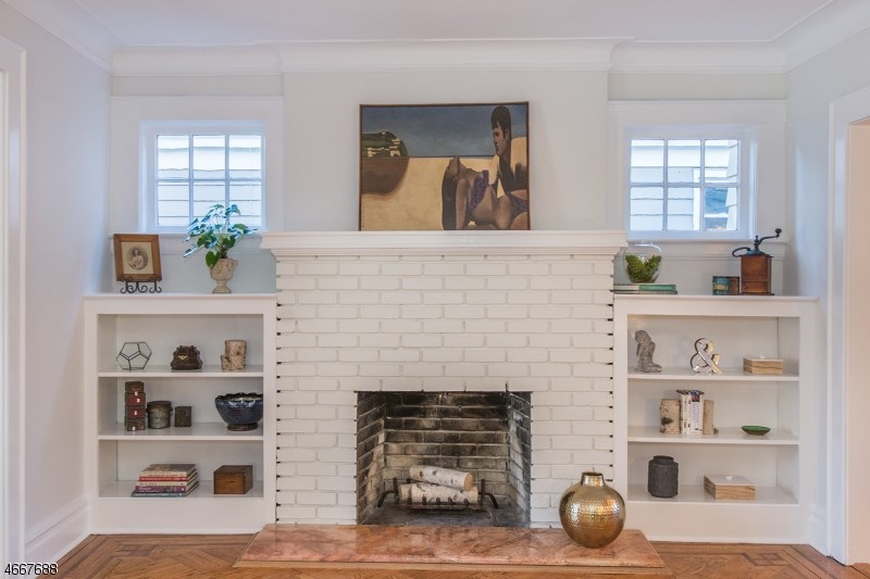 99 Carteret St