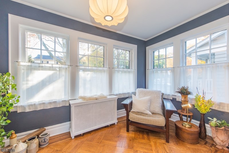 99 Carteret St