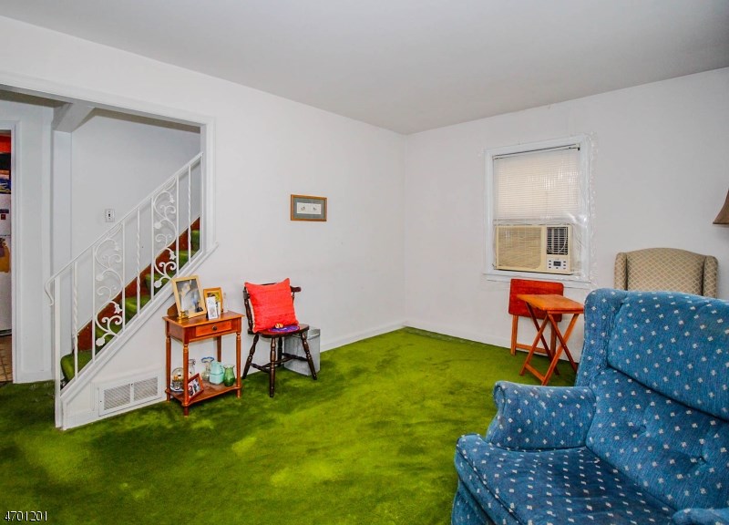 312 Greenbriar Drive