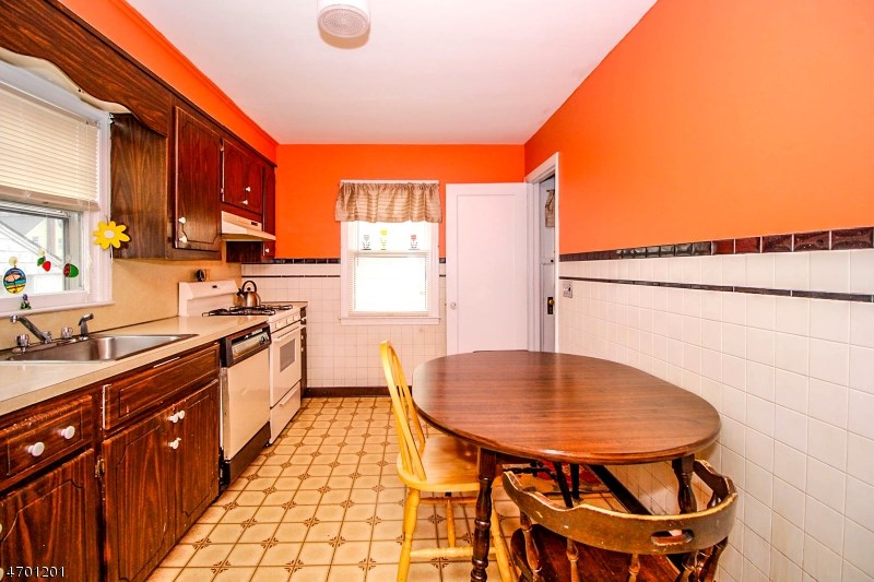 312 Greenbriar Drive