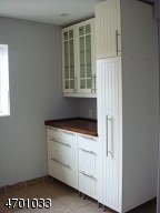 8 Lillian Ct
