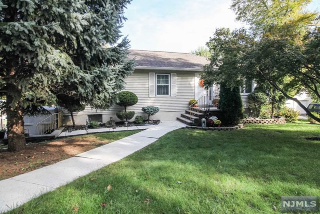 For Sale: 108 Pocohontas Path Lincoln Park, NJ 07035