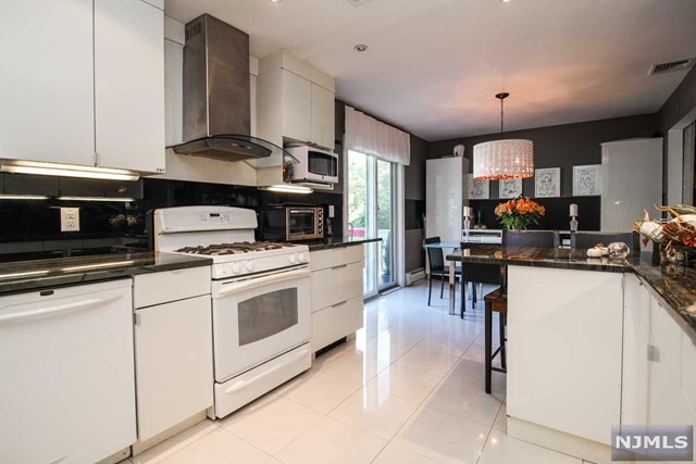 For Sale: 108 Pocohontas Path Lincoln Park, NJ 07035