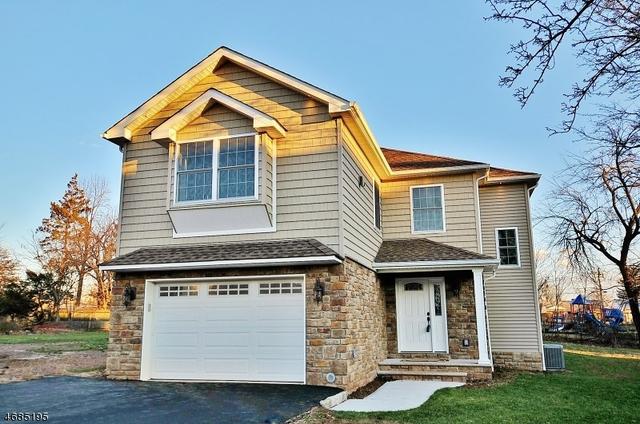 1206 Dewitt Ter