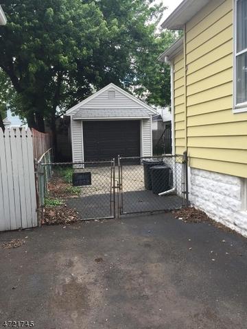 411 Laurita St