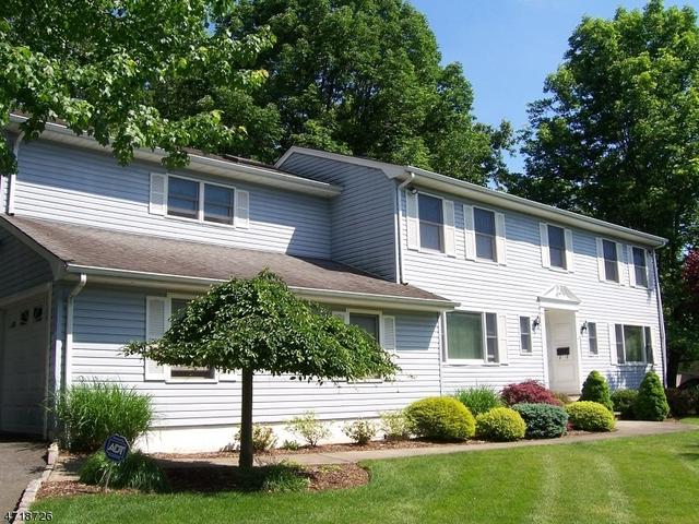 7 Brown Ct