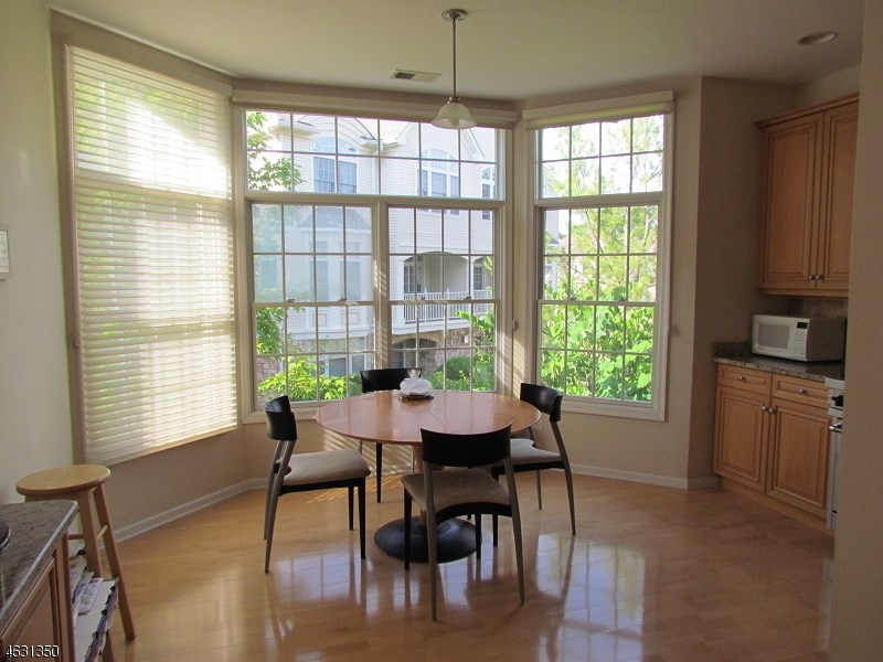 For Sale: 627 Binghampton Ln Livingston, NJ 07039