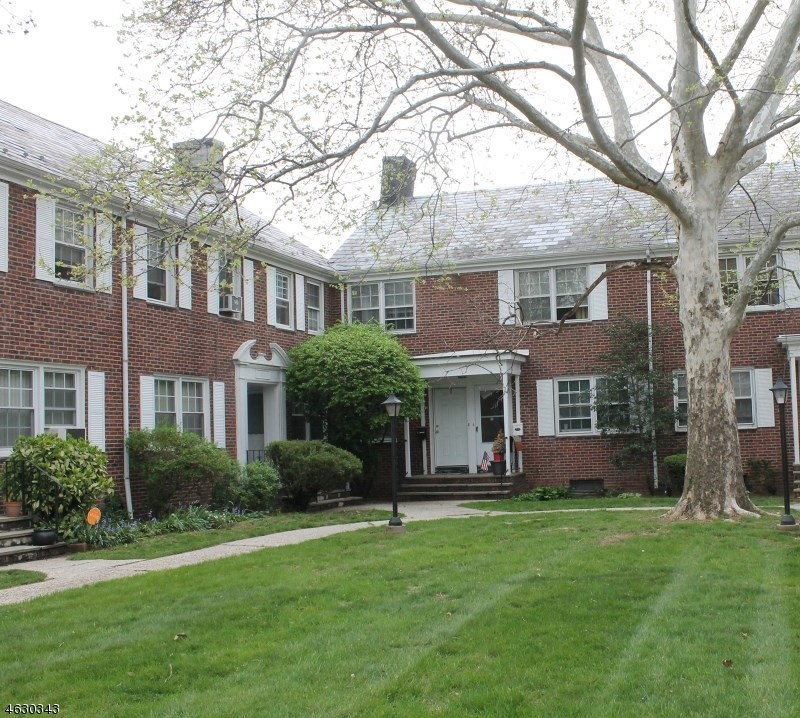 For Sale: 55 Meadowbrook Pl ## -b Maplewood, NJ 07040