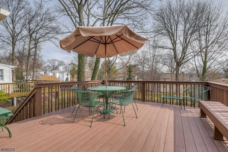 53 Park Ln