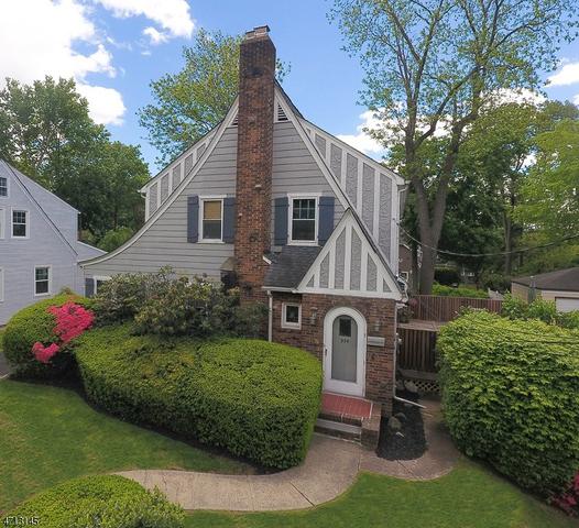 93 Pine St