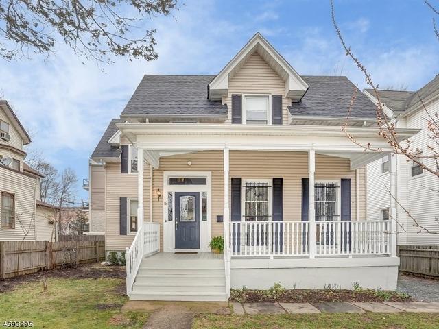 372 Belleville Ave