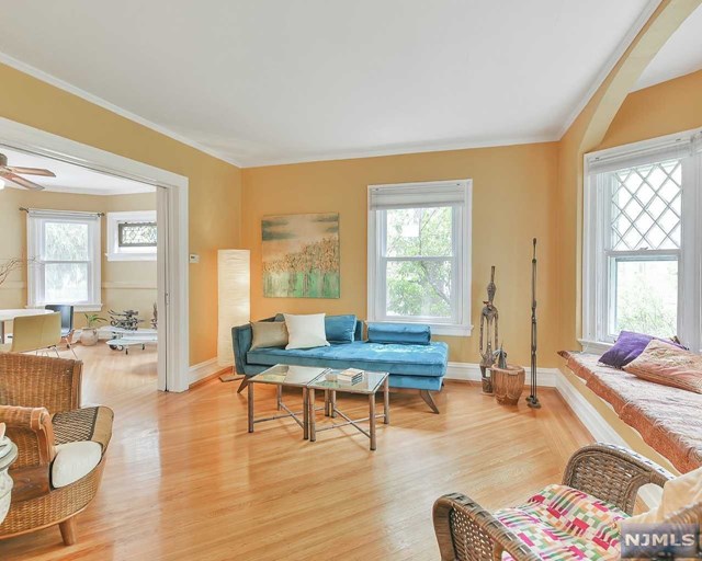 59 Mount Prospect Ave